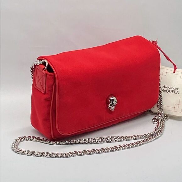 Alexander McQueen Small Skull Crossbody Bag - Picture 4 of 16